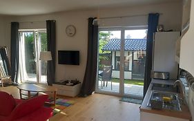 Im Bademantel An Den Strand Mit Terrasse