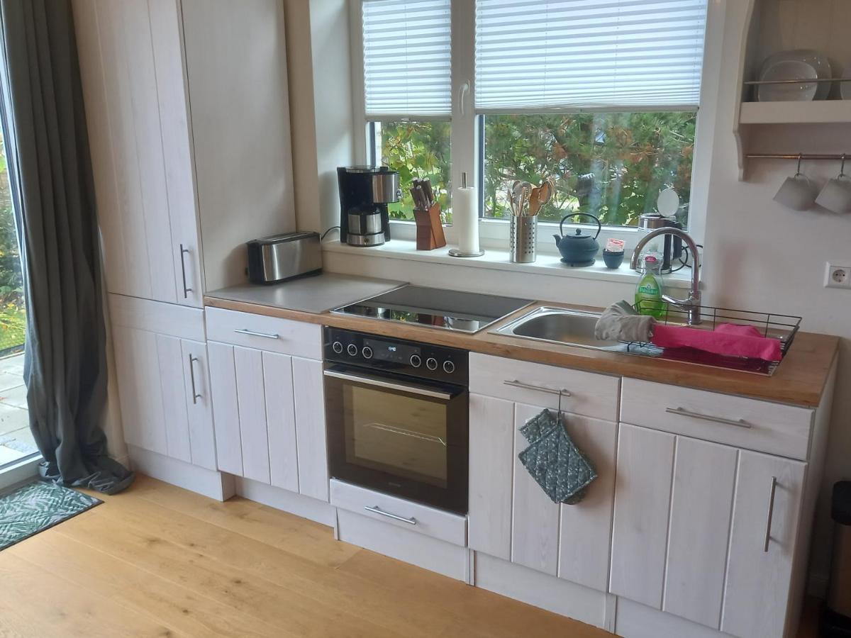 Im Bademantel An Den Strand Mit Terrasse Eckernförde Екстериор снимка